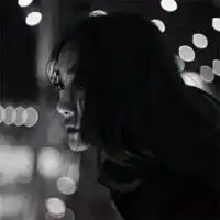 女生冷酷头像霸气黑色冷酷的女生头像
