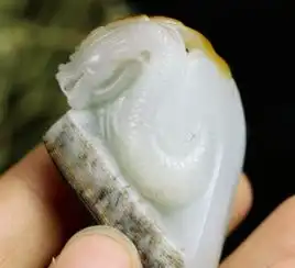 新疆和田白玉子料挂件望子成龙和田玉青白玉价格表
