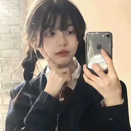 让男生很有保护欲的温柔女生头像
