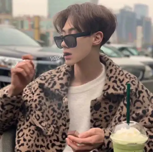 分手后依然会死乞白赖纠缠前任的星座男,狮子座上榜
