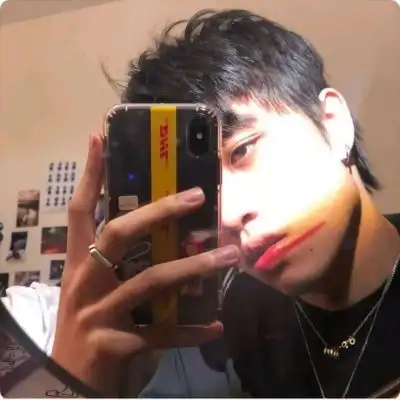 最喜欢这种看起很干净的男生,男生头像干净清新帅气
