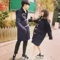 给我一些韩版的情侣头像,一对两张
