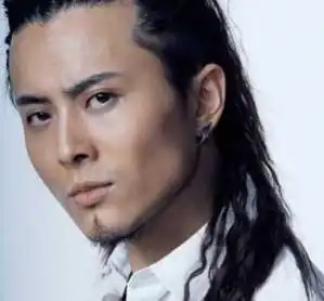 平均年龄50岁,披荆斩棘的哥哥是中年油腻大叔阵营
