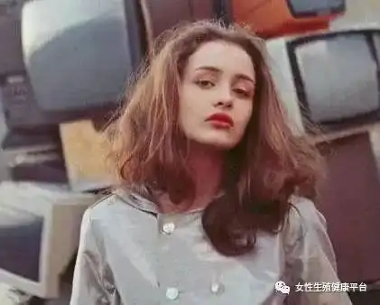 女人外面长什么痘,里面就有什么病你造吗
