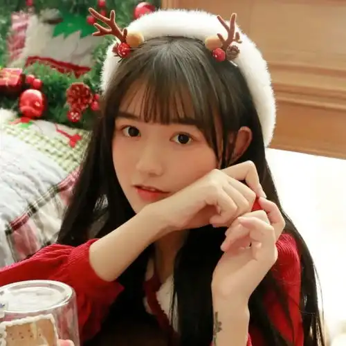 提前走一波圣诞女生头像
