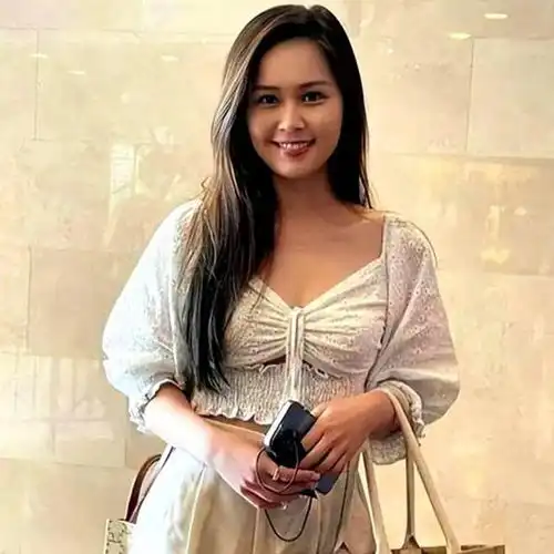 青春美少女蔡卓妍怎么变成了风情万种

