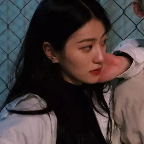 有没有好看的情头啊真人的像这样的
