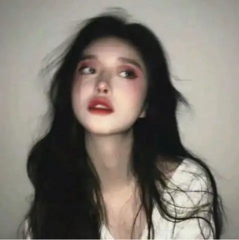 火了失恋头像遍体鳞伤,还笑着原谅,你的酒馆对我打了烊
