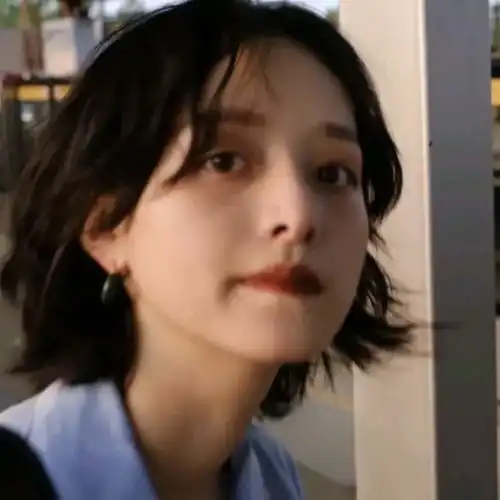 ins甜酷女孩头像
