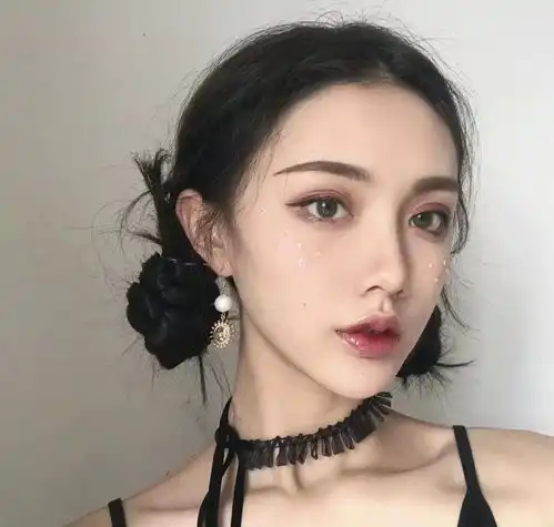 网易云热评顾森西的西不是希望的希,而易遥的遥却是遥远的遥
