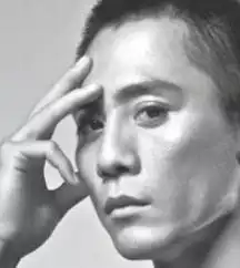 不同年龄男士适合不同的发型推荐每一阶段都要帅气十足
