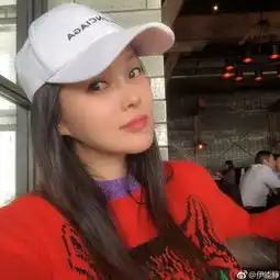 孟庭苇的50岁,伊能静的50岁,少女感这么强20岁的你呢
