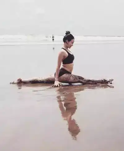 亚洲最美瑜伽女神kathy的日常练习,太唯美了内附视频
