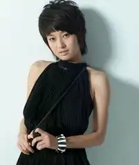 马伊琍1款短发造型竟有万种风情美发靓妆
