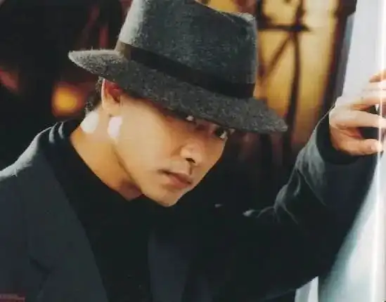 人间四月,芳菲已尽,纪念永远的哥哥张国荣
