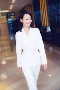 从灰头土脸到风情万种,她整整努力了十年

