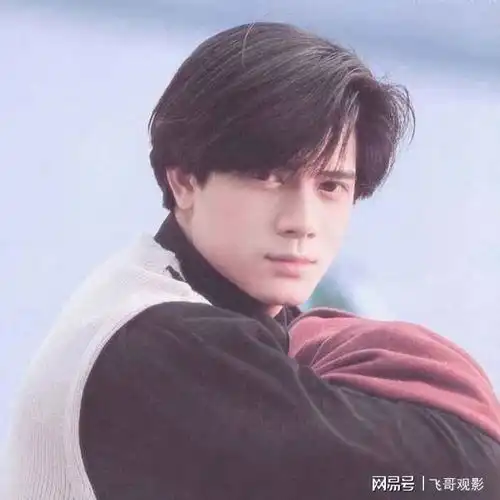 城会玩原来说的就是郭富城啊龅牙哥头像火了
