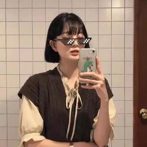 短发女生个性头像
