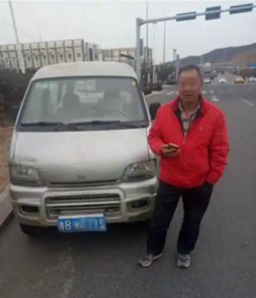 海货老板科目一考半年多没过着急送货开车上路被查
