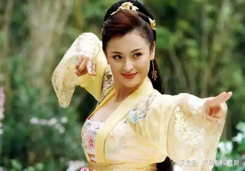 03版天龙八部颜值有多高16岁的刘亦菲绝美,刘涛的阿朱是白月光
