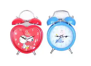 可爱的卡通闹钟
