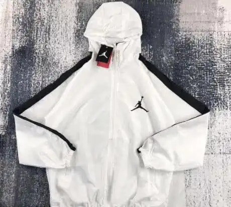 适合00后的几款防晒衣,男生女生都能穿,上身就是校园最靓崽
