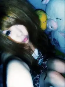 非主流女生与狗狗头像
