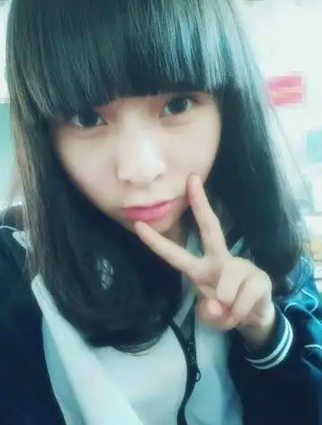 最美校服女生网络爆红青春可人宅男盛宴组图
