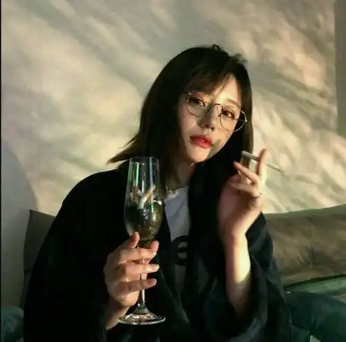 女生这3个部位胖不得,神仙五官也百搭,全中的难怪没有异性缘
