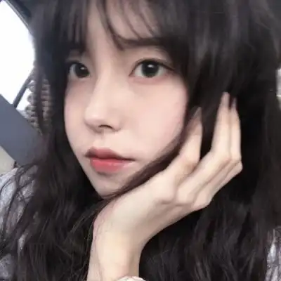 二兽时尚温柔气质真人成熟女生头像
