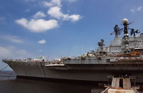 明斯克航母失火前老照片,给大家留个念想
