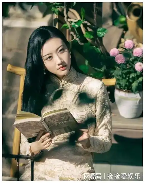 旗袍女神,个个惊艳时光,张曼玉优雅内敛,景甜肤白貌美
