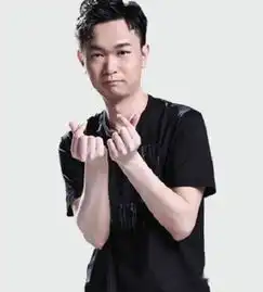 虎牙八倍镜女神小熊下播必唱大哥难道她是在暗指董小飒
