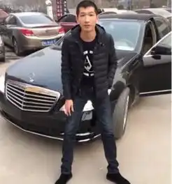 敢支持黑社会大哥的小姑娘不是很硬但你别碰
