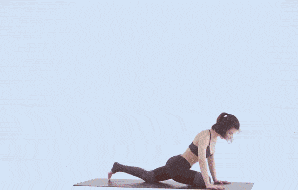 瑜伽训练第一天胯部拉伸
