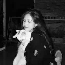 往事并不如烟只是认真的人有点qq女生头像我要个性网
