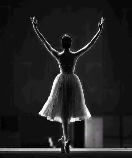 敢不敢做一个这样的姑娘
