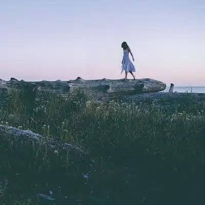 qq头像伤感风景图片
