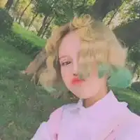 qq头像女生短发超拽
