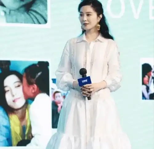 范冰冰又被传怀孕了被拍出入高档妇产医院,孩子不是李晨的
