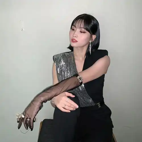 女生头像丨南来北往

