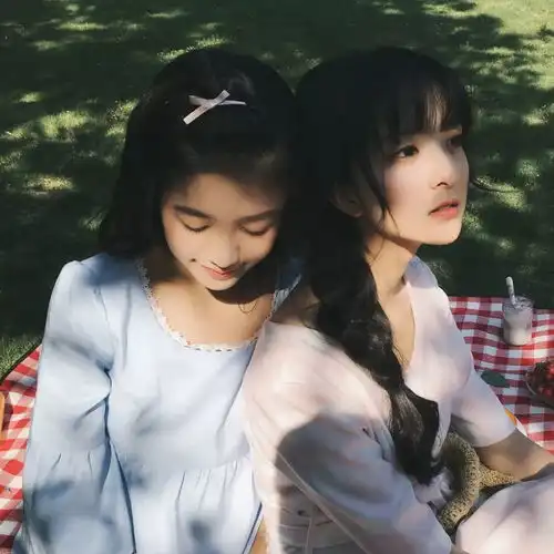 小清新文艺范男女生头像
