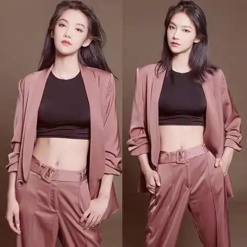 喜欢酷帅穿搭的女生必看系列,今年流行的高级灰,禁欲又高级
