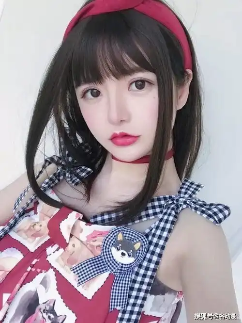 欧美小姐姐头像怎么画
