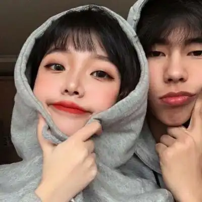 情侣头像甜蜜真人统治你的心爱上你的人
