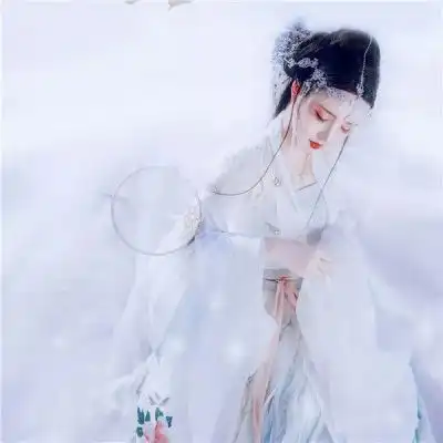 古风女头像真人唯美图片2020清冷古装汉服女头

