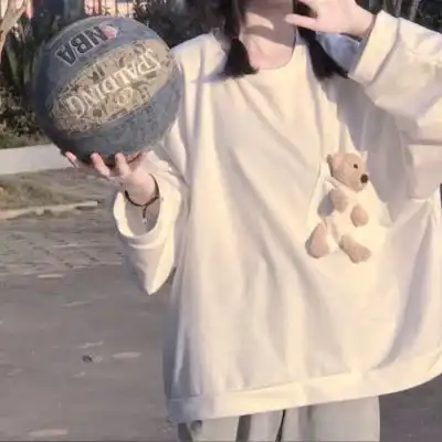 干净温柔的白色系部位女生头像
