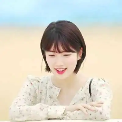 搞笑与众不同两张爱人头像
