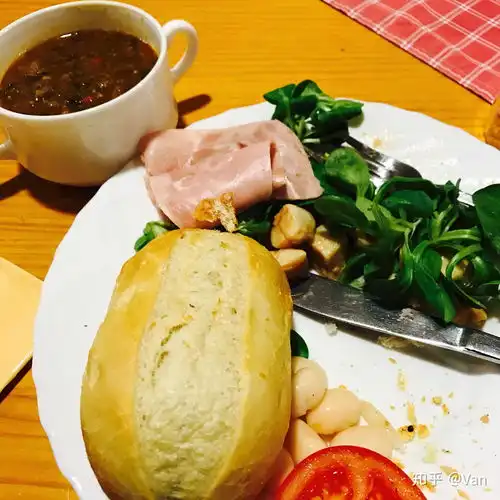 有没有什么食物第一次吃超好吃,但没吃几次就腻歪了的
