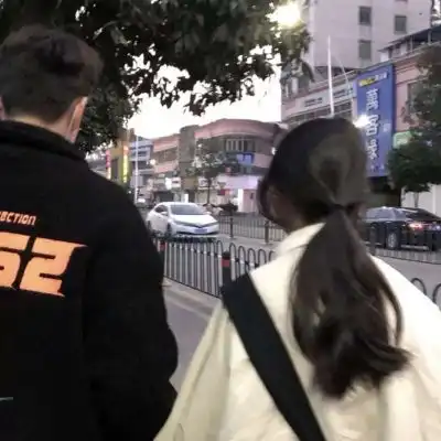 沫兮一对两张真人气质唯美小众情侣头像我要个性网
